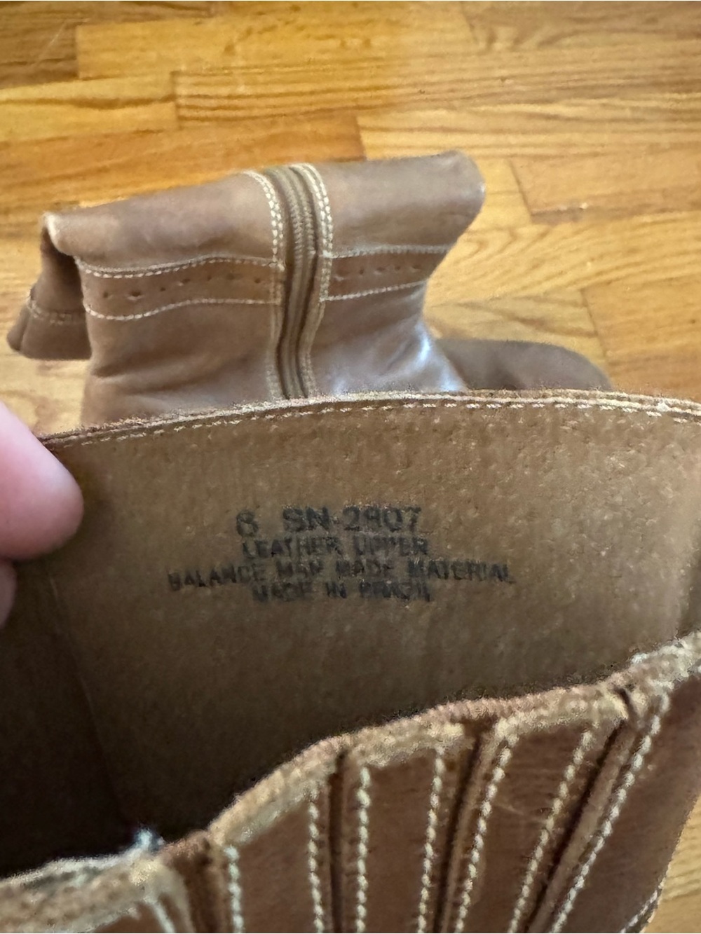 Vintage Y2K Brown Leather Skecher’s Mid-Calf Heeled Boots - Picture 9 of 9